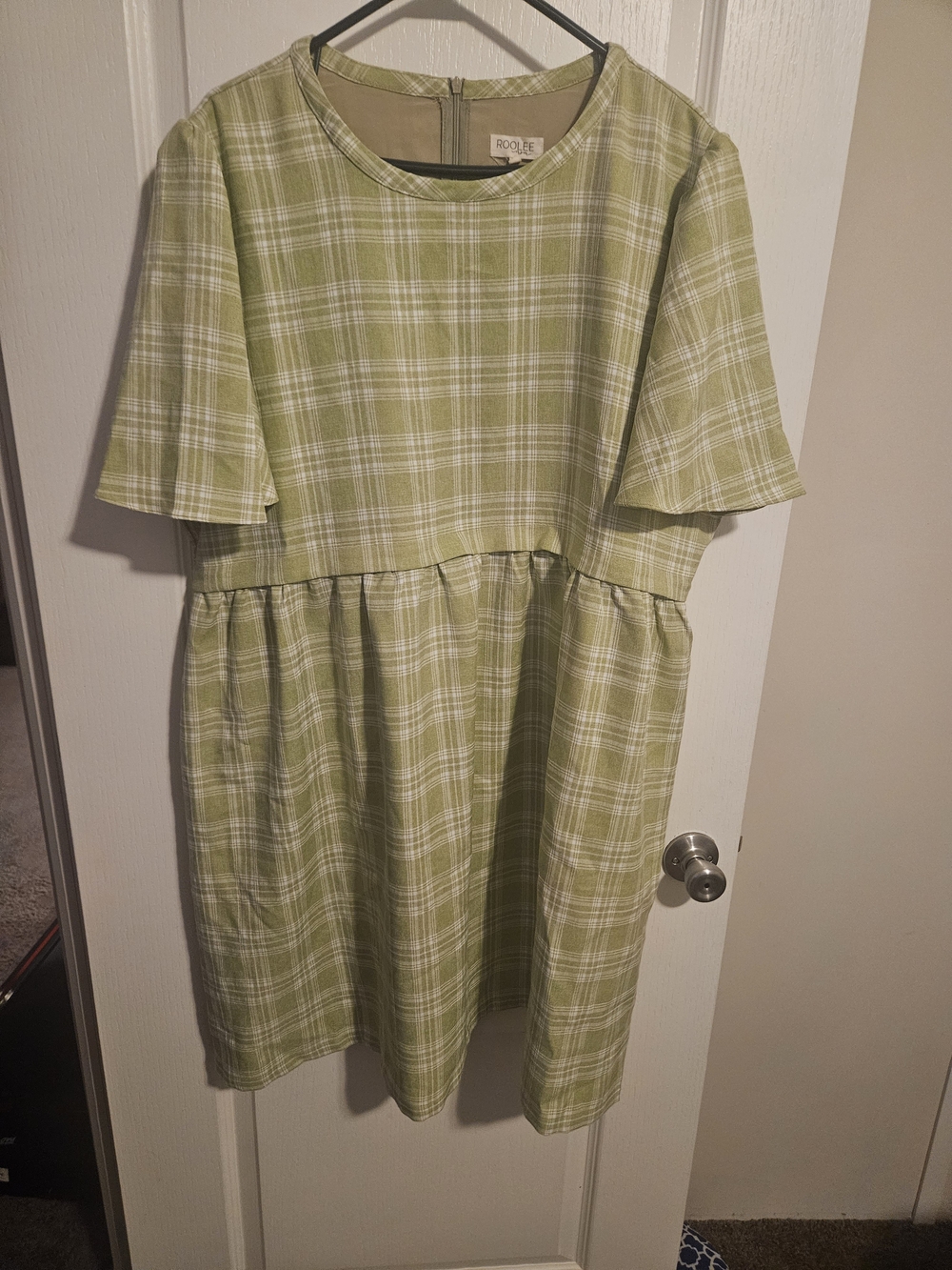 Roolee Light Green Plaid Short Sleeve Dress